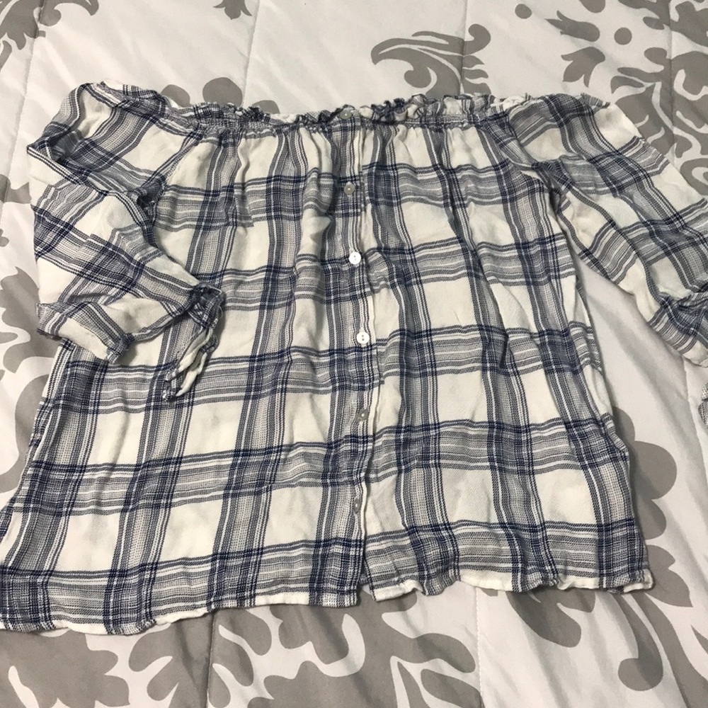 off the shoulder Plaid shirt